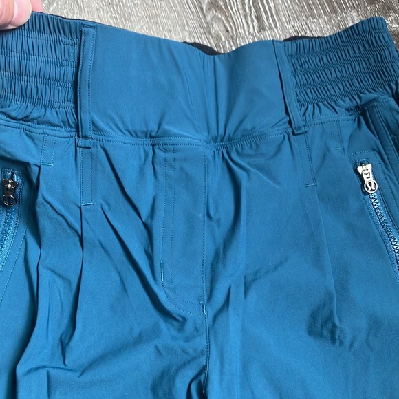 lululemon athletica - Picture 4 of 14